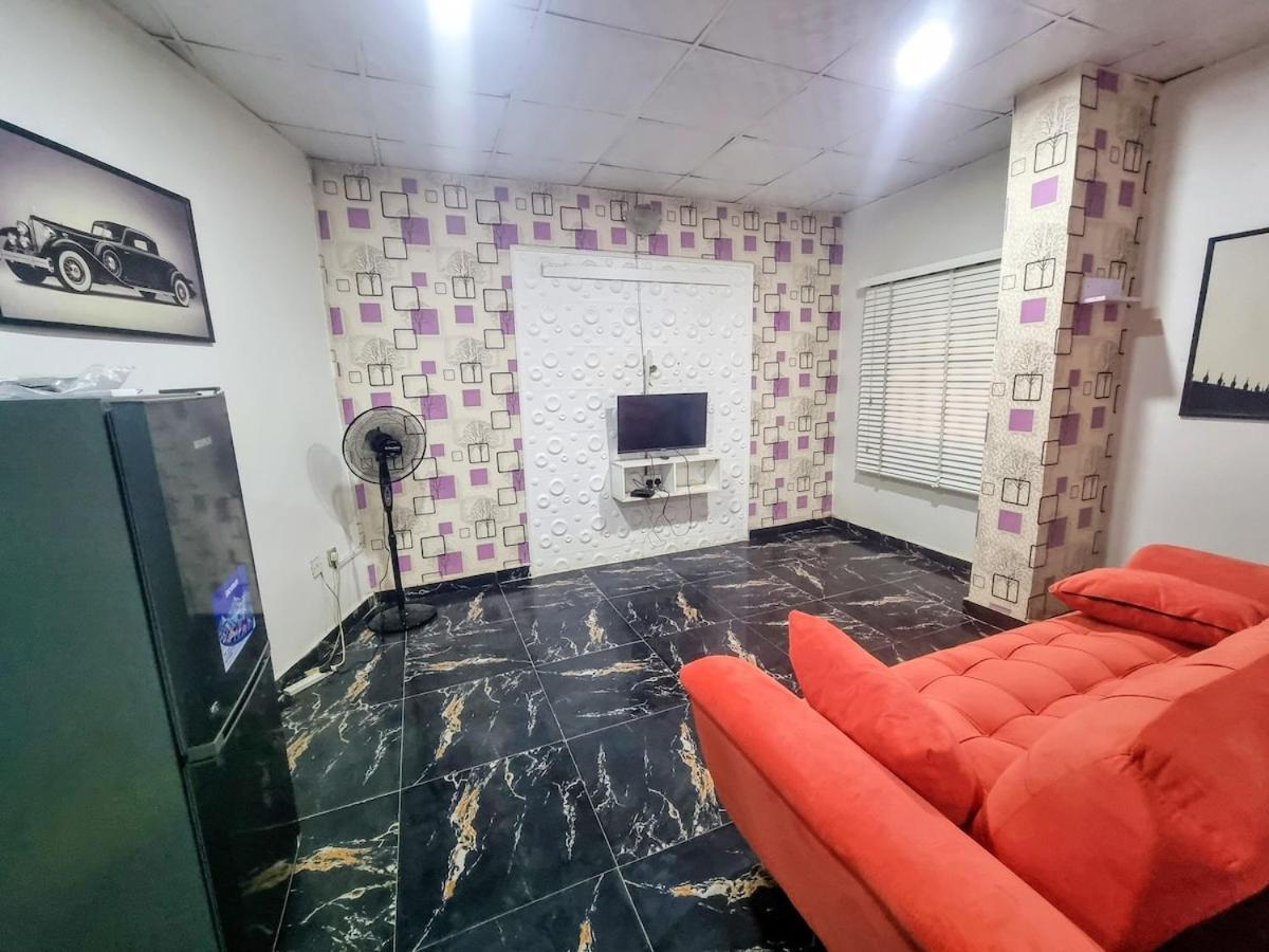 Cozy Private Studio-Apartment In Wuse 2 อาบูจา ภายนอก รูปภาพ