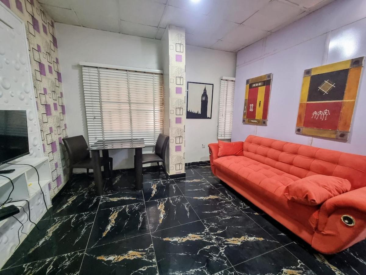 Cozy Private Studio-Apartment In Wuse 2 อาบูจา ภายนอก รูปภาพ