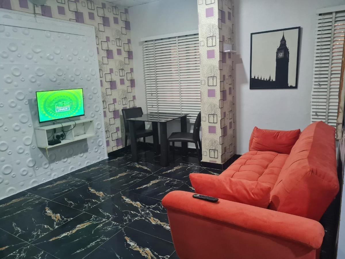 Cozy Private Studio-Apartment In Wuse 2 อาบูจา ภายนอก รูปภาพ